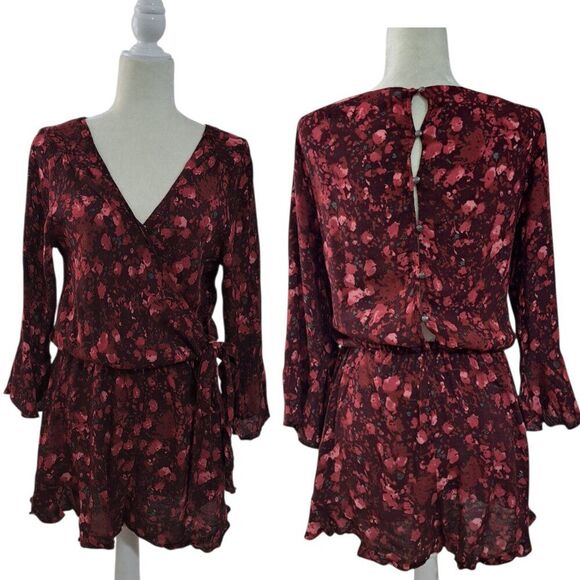 Free People All the Right Ruffles Women's Romper Red Multi Floral 3/4 Sleeve M - Picture 3 of 10